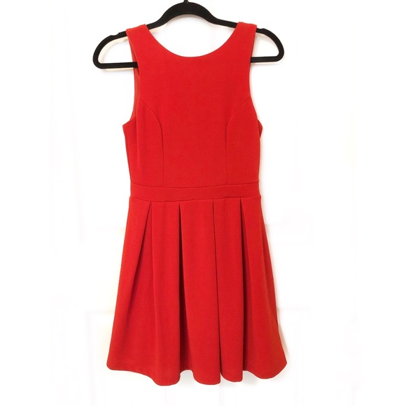 Open Back Dress - Picture 2 of 3